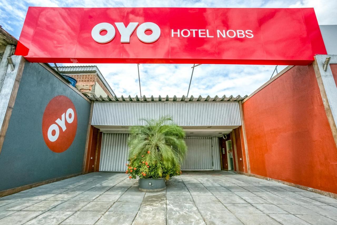 Oyo Nobs Hotel, サン・ジョアン・デ・メリチ エクステリア 写真