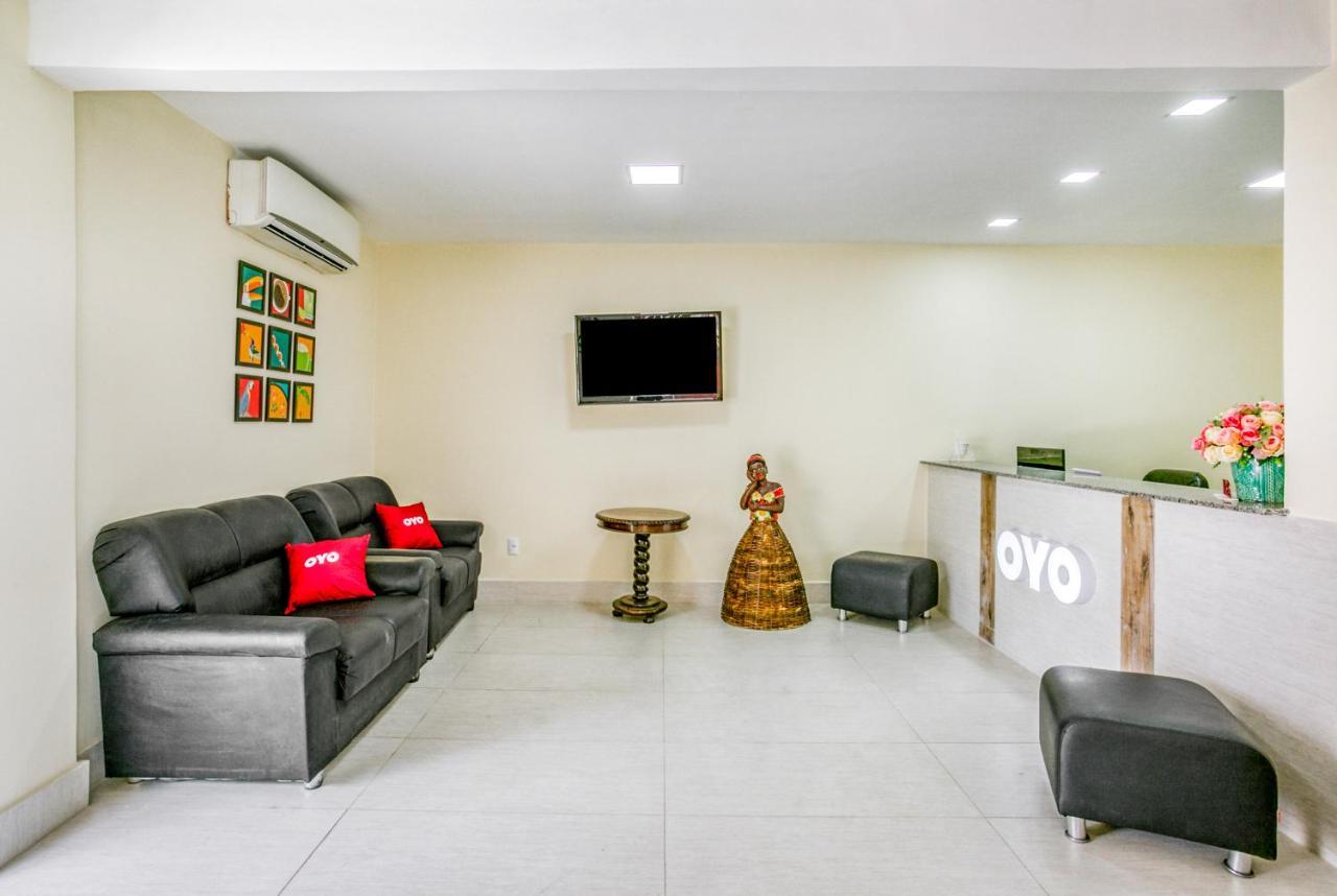 Oyo Nobs Hotel, サン・ジョアン・デ・メリチ エクステリア 写真
